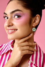 Load image into Gallery viewer, Flower-Power Stud Set