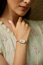 Load image into Gallery viewer, Peri Winkle Bracelet