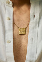 Load image into Gallery viewer, Embossed lily chain