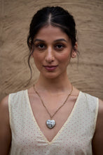 Load image into Gallery viewer, Noir Cupid Necklace