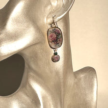 Load image into Gallery viewer, Geet