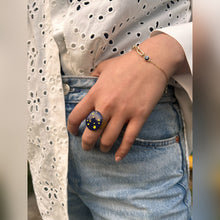 Load image into Gallery viewer, Vyom Round