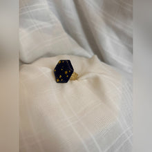 Load image into Gallery viewer, Vyom Hexagon