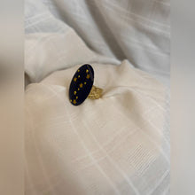 Load image into Gallery viewer, Vyom Oval