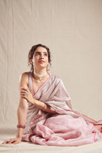 Load image into Gallery viewer, Sanya Malhotra Wearing Verona Ring