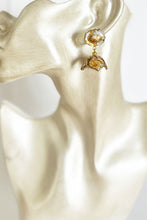 Load image into Gallery viewer, Amaltas Jhumki