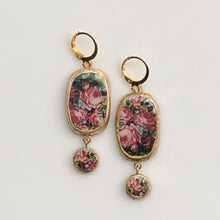 Load image into Gallery viewer, Crimson Drop