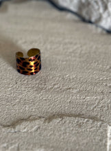 Load image into Gallery viewer, The Narrow Cheetah Ring
