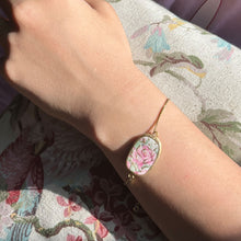 Load image into Gallery viewer, Rose&#39; Bracelet
